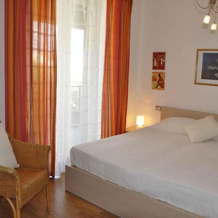Apartments In Lazise - Gardasee 30250 Kültér fotó