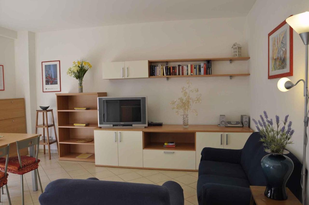 Apartments In Lazise - Gardasee 30250 Kültér fotó