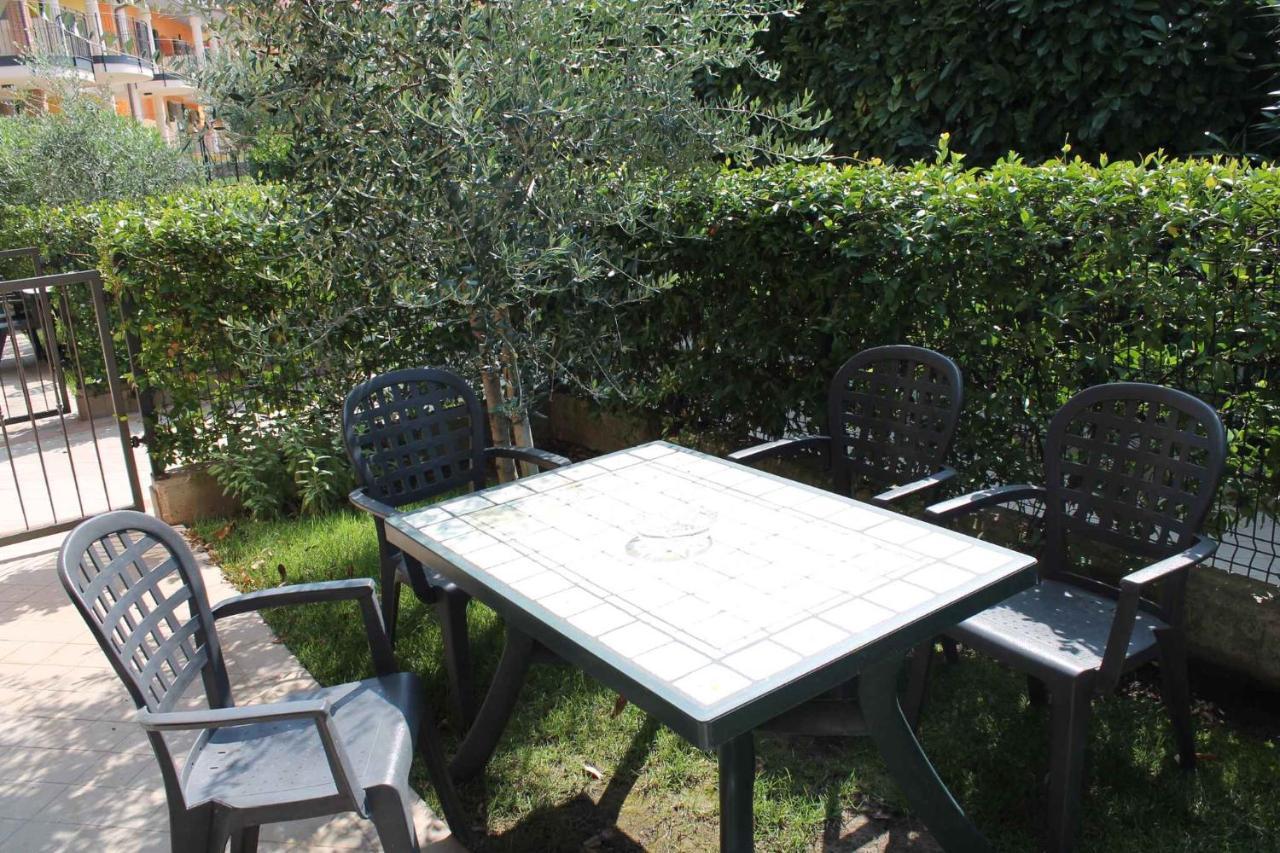 Apartments In Lazise - Gardasee 30250 Kültér fotó