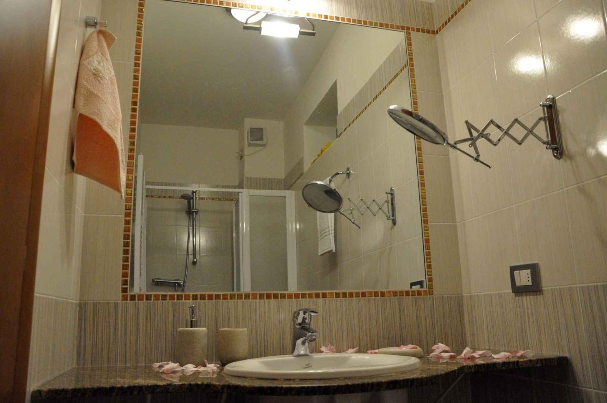 Apartments In Lazise - Gardasee 30250 Kültér fotó